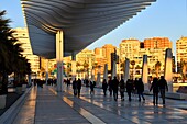 Spanien,Andalusien,Costa del Sol,Málaga,die Uferpromenade am Hafen,Palmeral de las Sorpresas