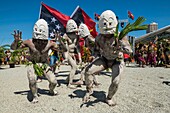 Papua New Guinea, National Capitale district, Port Moresby, Ela Beach District, Independence Festival held every year mid-September, mudmen