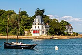 Frankreich,Finistère (29),Cornouaille,Douarnenez,Segelboot vor der Insel Tristan bei Tréboul