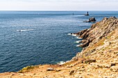 Frankreich,Finistère (29),Cornouaille,Plogoff,Pointe du Raz,felsige Landzunge,die den am weitesten fortgeschrittenen Teil westlich von Kap Sizun bildet,gegenüber dem Iroise Meer