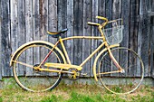 Kanada,Provinz Quebec,Region Lake Saint Jean,La Dore,Besichtigung eines ehemaligen Sägewerks: Die Moulin des Pionniers,altes Fahrrad