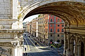 Italien,Ligurien,Genua,Via XX Settembre mit monumentaler Brücke