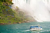 Kanada,Provinz Ontario,Niagara Falls,Amerikanische Wasserfälle,Amerikanisches Ausflugsschiff Maid of the Mist