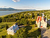 Kanada,Quebec,Insel Orleans,Sainte Famille (Luftaufnahme)