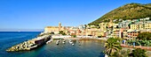 Italien,Ligurien,Genua,Nervi,der Hafen des Dorfes Nervi,die Küstenpromenade,die Passeggiata Anita Garibaldi