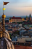 Polen,Woiwodschaft Kleinpolen,Krakau,Bezirk Stare Miasto,Weltkulturerbe,Altstadt,Wawelhügel,Wawelschloss und Basilika St. Stanislaus und Wenzel