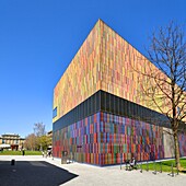 Germany, Bavaria, Munich, Brandhorst Museum by the architect firm Sauerbruch-Hutton exposing Contemporary art, facade made by 36 000 strips of multicolored ceramic