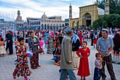 China, Xinjiang Uighur autonomous region, Kashgar, Id Kha Square, crowd gathered during the water festival, a local holiday