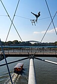 Polen,Woiwodschaft Kleinpolen,Krakau,Podgorze aera,Fußgängerbrücke Vater Ojca Bernatka