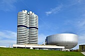 Deutschland,Bayern,München,BMW-Zentrale,BMW-Turm Vierzylinder und BMW-Museum,eröffnet 1973 und renoviert 2008