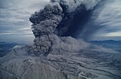 Philippines, Luzon Island, Zambales, Eruption of Pinatubo Volcano seen from the sky in 1991 (aerial view)