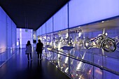 Deutschland,Bayern,München,BMW Museum,eröffnet 1973 und renoviert 2008,zeigt die Entwicklung und die Technologien der aus München stammenden Automarke