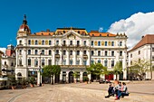 Hungary, Southern Transdanubia, Baranya County, Pecs, Post Office, Jókai utca 8, a fine example of an Art Nouveau building with a roof covered with ceramic tiles by Zsolnay