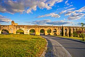 Amoreira Aqueduct, Elvas, UNESCO World Heritage Site, Alentejo, Portugal, Europe