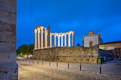 Tempel der Diana,römischer Tempel,UNESCO-Weltkulturerbe,Evora,Alentejo,Portugal,Europa