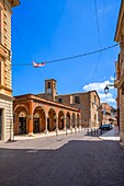 Savini Porticoes, Teramo, Abruzzo, Italy, Europe