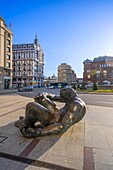 Santo Domingo Square, La Negrilla, a cyclopean urban sculpture, Leon, Castile and Leon, Spain, Europe