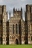 Wells Cathedral,eine anglikanische Kathedrale aus dem 12. Jahrhundert,die dem heiligen Apostel Andreas geweiht ist,Sitz des Bischofs von Bath und Wells,Wells,Somerset,England,Vereinigtes Königreich,Europa