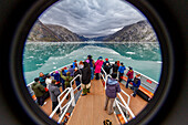 Das Lindblad Expeditionsschiff National Geographic Sea Bird im Glacier Bay National Park,UNESCO-Weltnaturerbe,Südost-Alaska,Vereinigte Staaten von Amerika,Nordamerika