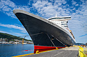 Queen Mary 2 vor Anker in Bergen,Vestland,Norwegen,Skandinavien,Europa