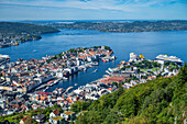 Blick über die UNESCO-Welterbestätte,Bergen,Vestland,Norwegen,Skandinavien,Europa