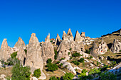 Cave dwellings by Uchisar Castle, Uchisar, Cappadocia, Anatolia, Turkey, Asia Minor, Asia