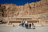 Mortuary temple of Hatshepsut in Deir al-Bahri, UNESCO World Heritage Site, Thebes, Egypt, North Africa, Africa