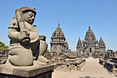 Steintorwächter (dvarapala) der Sewu-Tempelanlage,buddhistischer Tempel aus dem 8. Jahrhundert im Norden der Prambanan-Tempelanlage,UNESCO-Weltkulturerbe,Region Yogyakarta,Insel Java,Indonesien,Südostasien,Asien