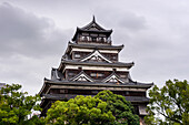 Traditionelle japanische Samurai-Burg in Hiroshima,Honshu,Japan,Asien