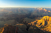 Grand Canyon bei Sonnenuntergang,Yavapai Point,Grand-Canyon-Nationalpark,UNESCO-Welterbe,Arizona,Vereinigte Staaten von Amerika,Nordamerika