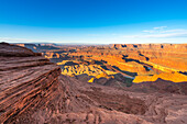 Bend of Colorado River at Dead Horse Point at sunrise, Dead Horse Point State Park, Utah, United States of America, North America