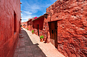 Roter Abschnitt des Klosters Santa Catalina de Siena,UNESCO-Welterbe,Arequipa,Peru,Südamerika