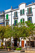 Shops and Restaurants on the Passeig de Vara de Rey, Ibiza Town, Ibiza, Balearic Islands, Spain, Mediterranean, Europe