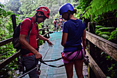 Canyoning und Abseilen am Wasserfall mit Pure Trek in La Fortuna,Costa Rica