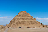 Stufenpyramide des Djoser,die erste Pyramide,Komplex von Saqqara,Ägypten.