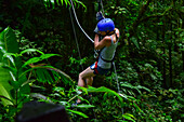 Canyoning und Abseilen an einem Wasserfall mit Pure Trek in La Fortuna,Costa Rica