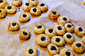 Coconut angel eyes with jam