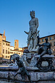 Der Neptunbrunnen von Ammannati auf der Piazza della Signoria in Florenz, Italien.