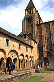Frankreich, Okzitanien, Departement Aveyron, Conques, Abteikirche und Kreuzgang