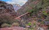 Blick von der Red Wall Bridge über den Roaring Springs Canyon, North Kaibab Trail, Grand Canyon North Rim, UNESCO, Arizona, Vereinigte Staaten von Amerika