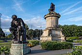 Das Gower-Denkmal für William Shakespeare mit Figuren aus seinen Stücken, Stratford-upon-Avon, Warwickshire, England, Vereinigtes Königreich