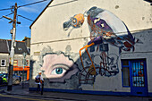 Graffiti-Wandmalerei in der Eyre Street, Galway, Connemara, Grafschaft Galway, Connacht, Republik Irland