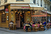 Terrace of restaurant Mon Creme on Rue Montmartre, Paris, France