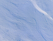 Luftaufnahme einer ruhigen, stillen Winterlandschaft in Russland