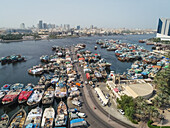 Luftaufnahme der Dubai Dhow Wharfage area in den Vereinigten Arabischen Emiraten