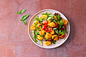 Frittierter Gnocchi-Salat aus der Heißluftfritteuse