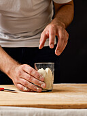 Lievito Madre - Put the mixture in a jar
