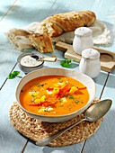 Quick bell pepper soup with potatoes and Greek yogurt