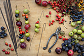 Making bird food from wild fruits (rose hips, apples, sloe)