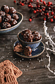 Speculoos chocolates with chocolate icing